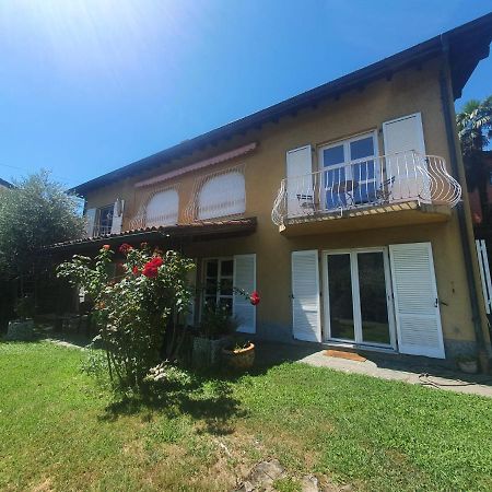 Golden Hill - Big Rooms With Kitchen And Garden Collina d'Oro Екстериор снимка