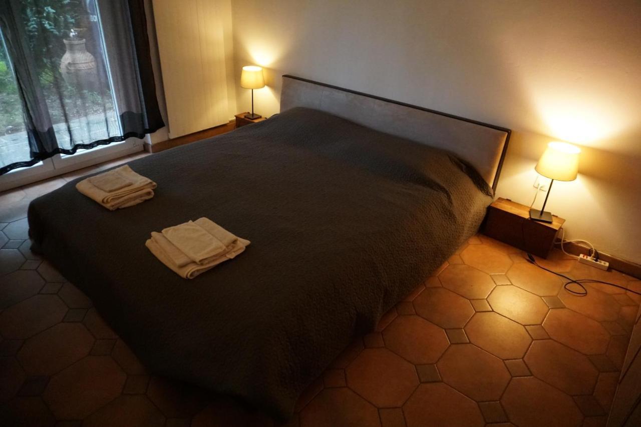 Golden Hill - Big Rooms With Kitchen And Garden Collina d'Oro Екстериор снимка