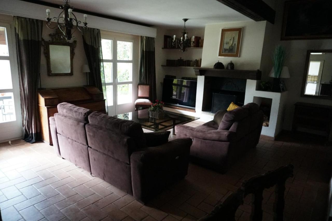 Golden Hill - Big Rooms With Kitchen And Garden Collina d'Oro Екстериор снимка