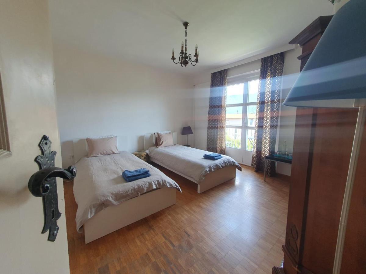 Golden Hill - Big Rooms With Kitchen And Garden Collina d'Oro Екстериор снимка