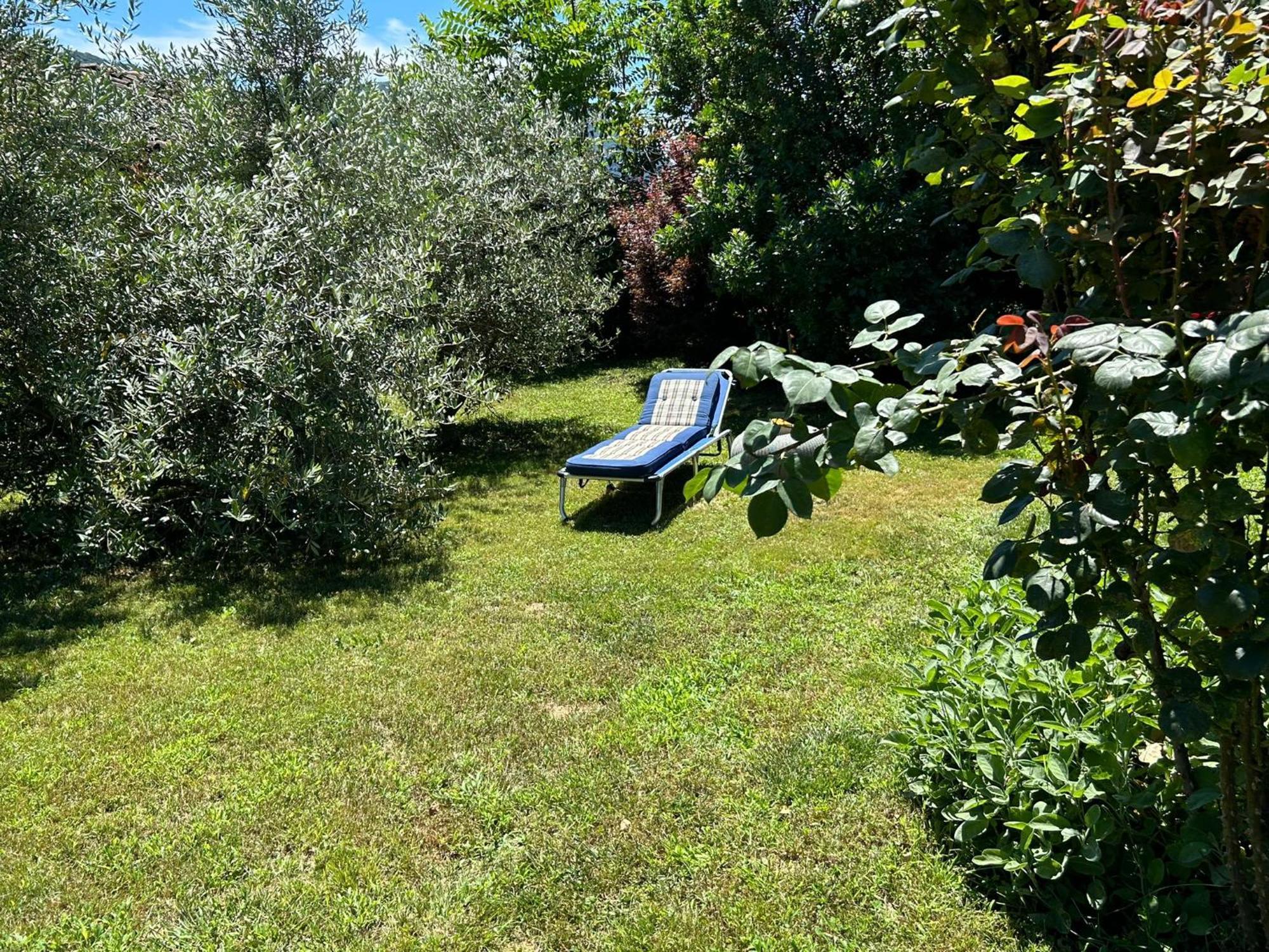 Golden Hill - Big Rooms With Kitchen And Garden Collina d'Oro Екстериор снимка